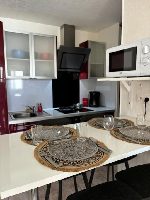 Appartement Confort 20 Metre Mer Sainte-Marie-la-Mer Kültér fotó