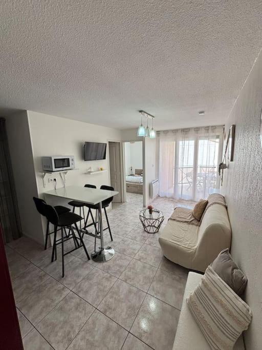 Appartement Confort 20 Metre Mer Sainte-Marie-la-Mer Kültér fotó